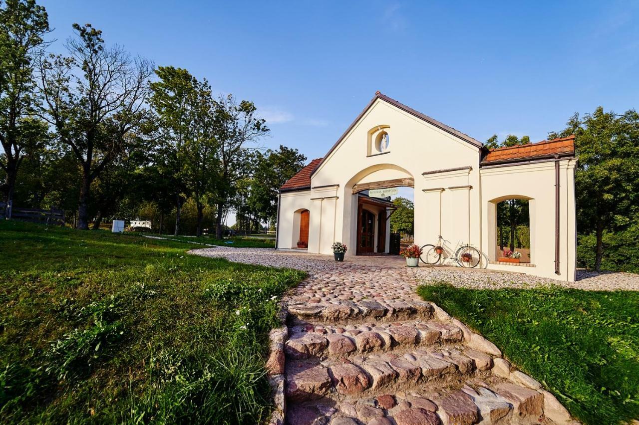 Folwark Hutta Hotel Mala Huta Exterior photo